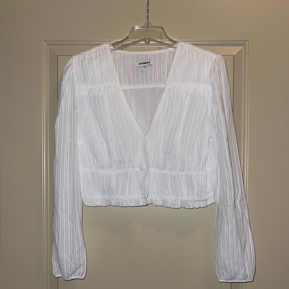 Express textures ruffle button front crop top long sleeve size Medium - Picture 5 of 5